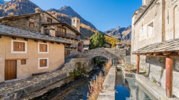 Chianale : Un joyau caché figé dans le temps des Alpes italiennes à découvrir