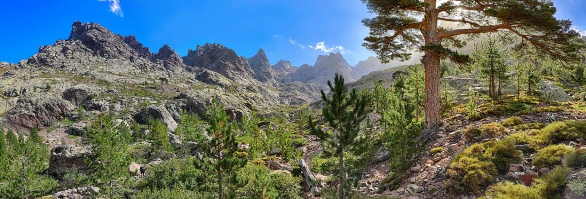 Top 10 des randonnées à couper le souffle en Corse : entre mer et montagne