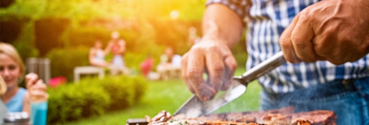 5 erreurs de barbecue à éviter absolument pour des grillades réussies