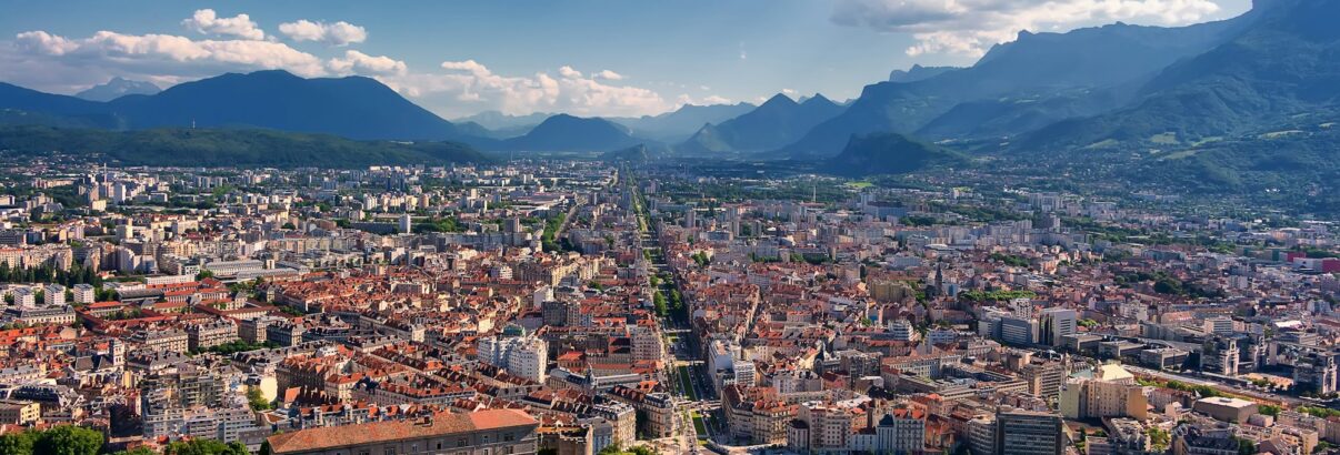 Grenoble en tête du classement mondial de la qualité de vie : la France se distingue selon une étude surprenante