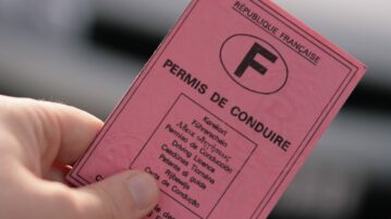 Le permis rose va bientôt tirer sa révérence, l'échéance est désormais connue