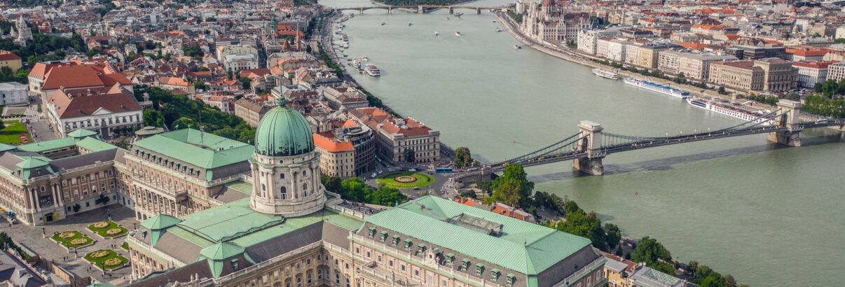 Spas thermaux, rues magiques : voici pourquoi Budapest est l’escapade idéale à moindre coût !