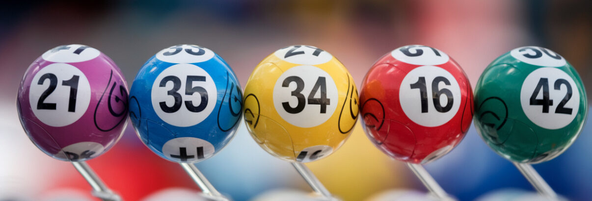 EuroMillions : Ces 5 numéros et 2 étoiles sortent BEAUCOUP plus souvent que les autres depuis 2020