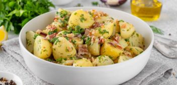 Voici l&rsquo;ingrédient qui sublime une simple salade de pommes de terre, d&rsquo;après des spécialistes de la cuisine